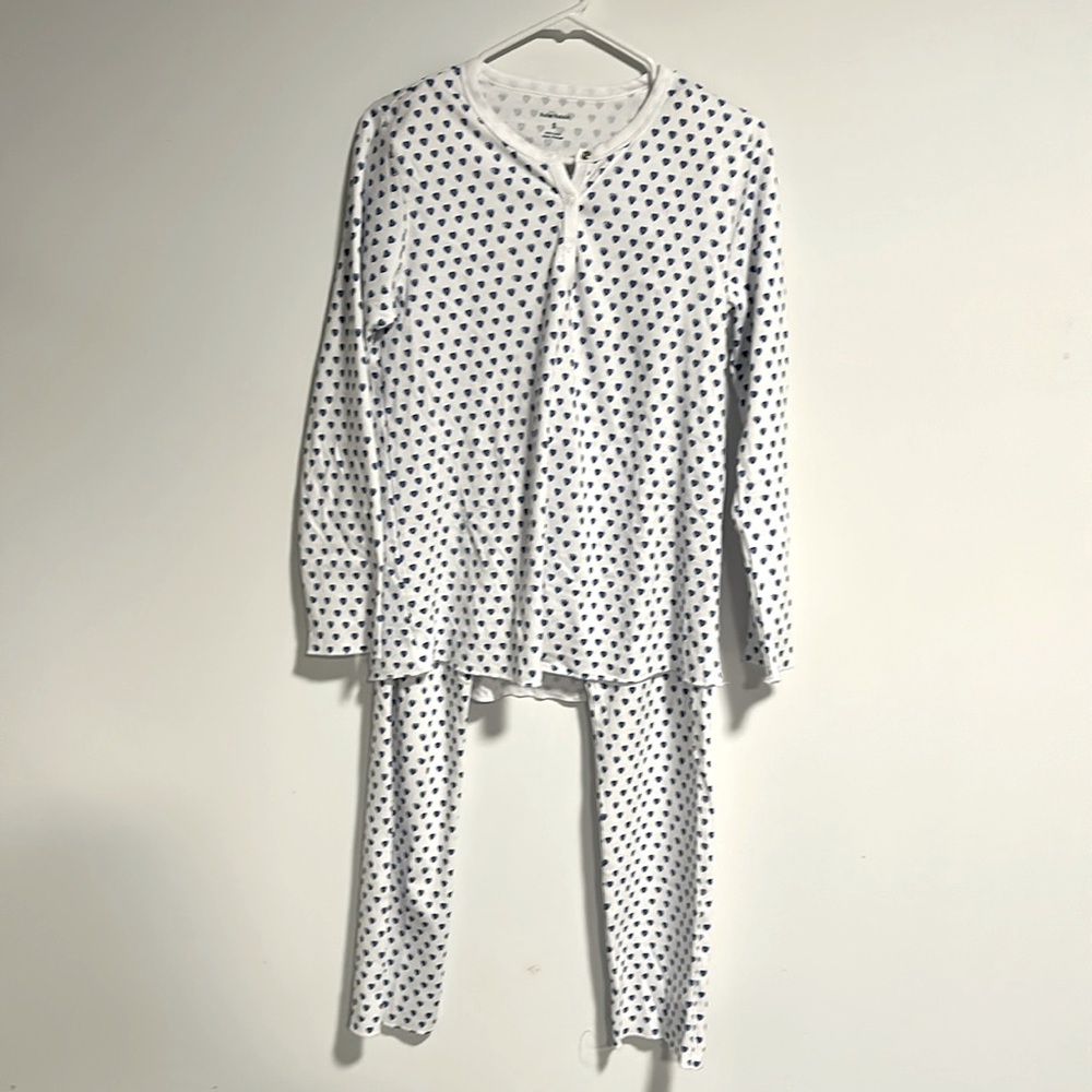 Roller Rabbit classic heart pajamas in blue hearts size S.